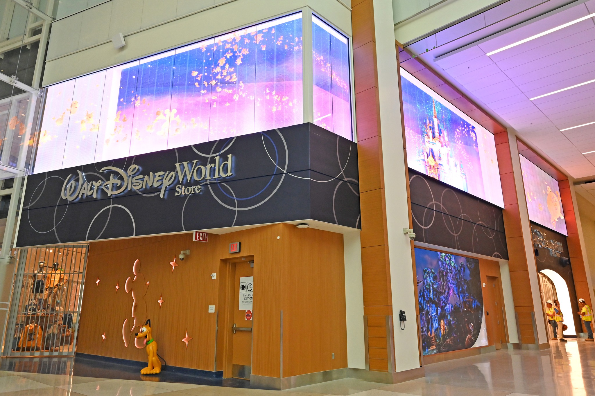 Orlando International Airport Terminal C Expansion Exterior of a Walt Disney World Store