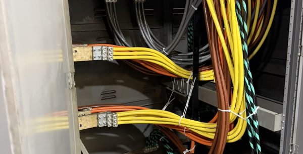 Kroger Chilled Water Plant Replacement electrical cables connected to terminal lugs